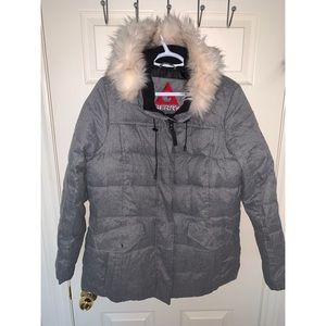 This is a Gerry Weber jacket, perfect for the cold season!